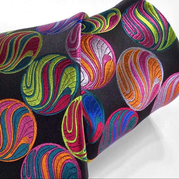 Black Circles Multi-color Lawrence Ivey Silk Tie - Picture 4 of 4